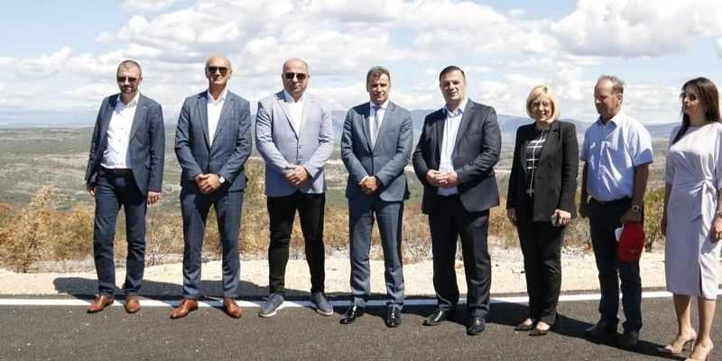 Premijer Novalić obišao gradilišta na magistralnoj cesti M-17.3 Stolac – Neum